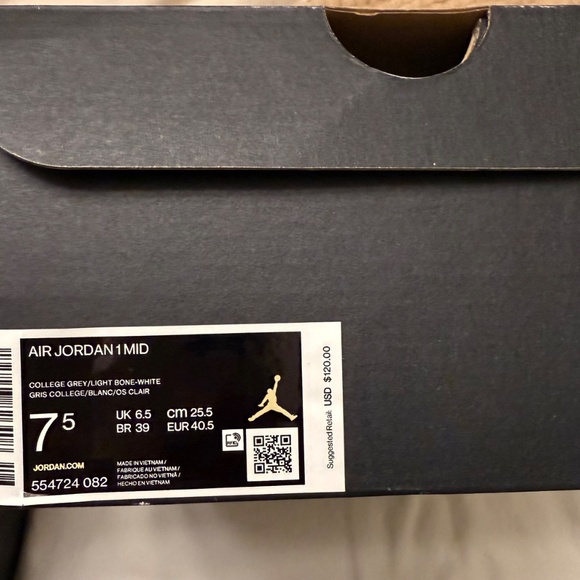 Nike Air Jordan high tops - Picture 6 of 6